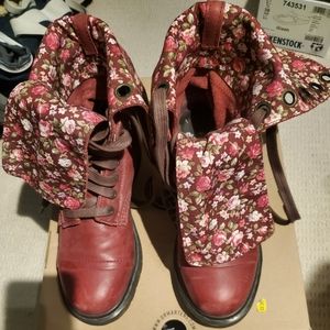 Triumph 1914 Dr. Martens Cherry Red